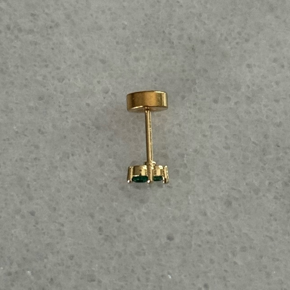 Gold Green Crystal Mini Micro Cartilage Earring 

Brand New - Picture 3 of 4
